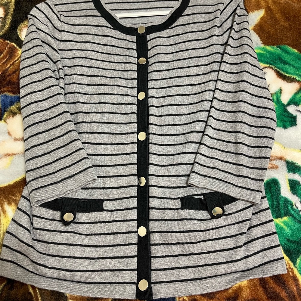 Jones new york signature Cardigan sweater.  Size PP